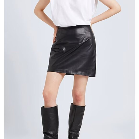 Lambskin Italian Leather Miniskirt - Picture 2 of 4